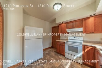 1210 Philippen St in Manitowoc, WI - Building Photo - Building Photo