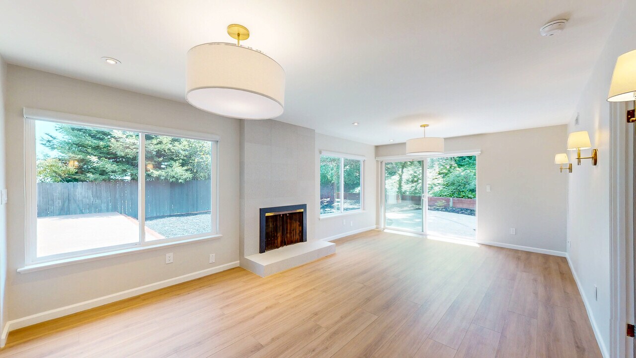1321 Lasuen Dr in Millbrae, CA - Building Photo
