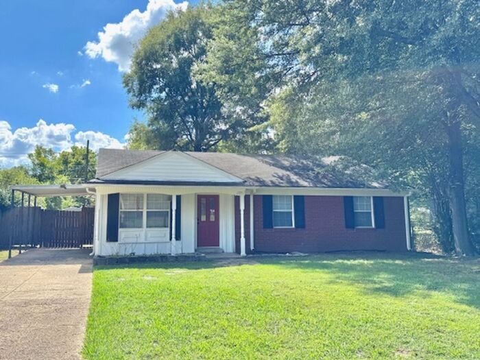 1771 Vaught Cir in Southaven, MS - Building Photo