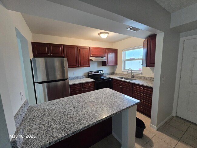 2976 SE Bonita St in Stuart, FL - Foto de edificio - Building Photo