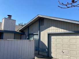 746 W Yosemite Ave in Merced, CA - Building Photo