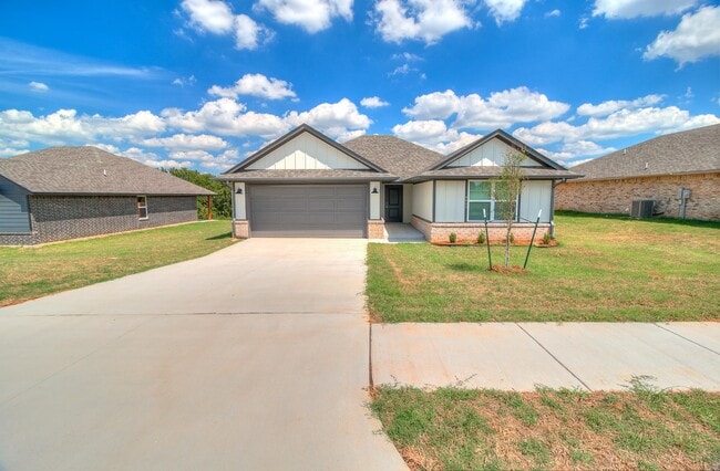 4645 Lincoln St in Harrah, OK - Building Photo - Building Photo