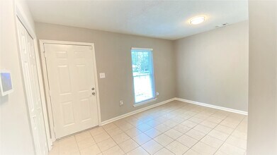 25 Davidson Ave in Savannah, GA - Building Photo - Building Photo