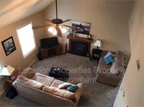 3604 Lakecrest Ct in Lawrence, KS - Building Photo - Building Photo