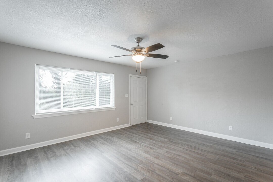 1006 Glenwood Dr in Chattanooga, TN - Building Photo