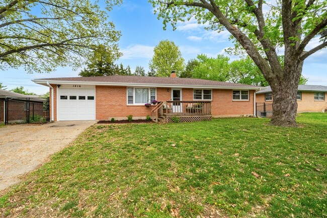 property at 1416 University Dr