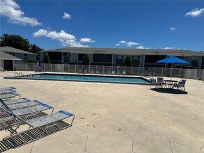 9701 Hammocks Blvd in Miami, FL - Building Photo - Building Photo