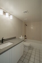 15226 N 28th St in Phoenix, AZ - Building Photo - Building Photo
