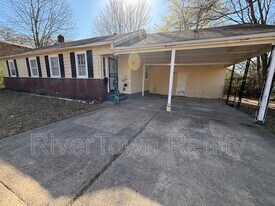 1489 Titus Rd in Memphis, TN - Building Photo