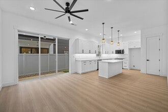 315 Talons Dr in Eagle Point, OR - Building Photo - Building Photo