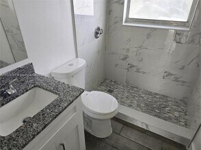 10382 SW 173rd St in Miami, FL - Building Photo - Building Photo