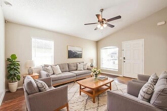 3889 Arborvitae Way in DeLand, FL - Building Photo - Building Photo