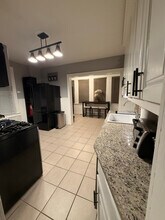 388 Lakeside Ave, Unit 2nd Floor in Orange, NJ - Building Photo - Building Photo