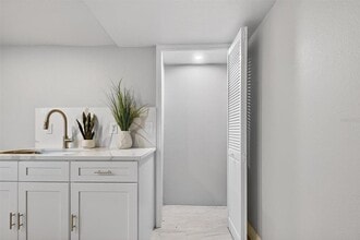 917 1/2 MACK Ave in Orlando, FL - Building Photo - Building Photo