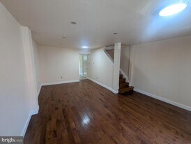 1624 W Diamond St in Philadelphia, PA - Building Photo