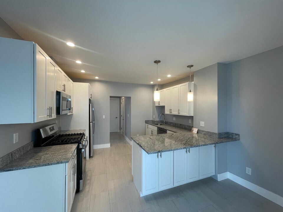 356 Somerville Ave in Somerville, MA - Building Photo