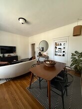 1116 Poplar Ave in Memphis, TN - Building Photo - Building Photo