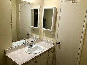 10743 S Magnolia Ave in Anaheim, CA - Building Photo - Building Photo