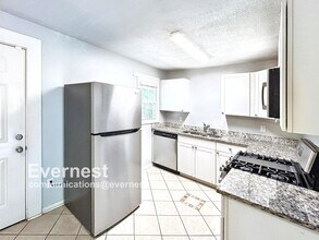 844 Amber Pl NW in Atlanta, GA - Building Photo - Building Photo