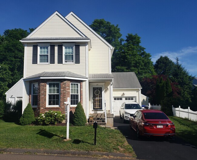 24 Bissell Ct Rentals in South Windsor, CT