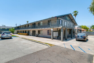 Horizon Apartments in San Bernardino, CA - Building Photo - Building Photo