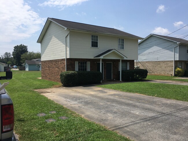 120 Eveningside Dr, Unit 120-B Eveningside Dr. in Soddy Daisy, TN - Building Photo - Building Photo