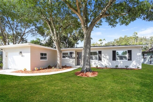 property at 2053 Barcelona Dr S