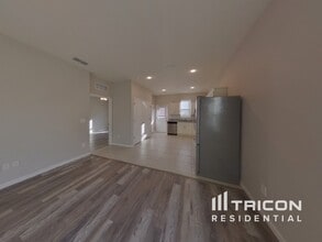 1073 Cades Cv Wy in DeLand, FL - Building Photo - Building Photo