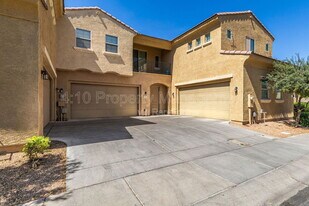1367 S Country Club Dr in Mesa, AZ - Building Photo