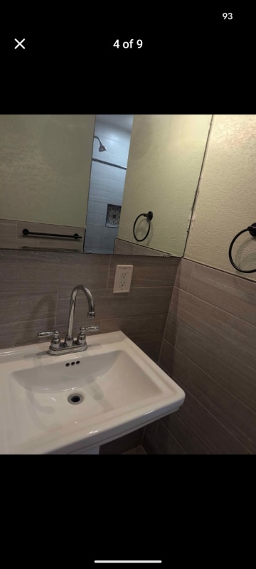 309 Gary Ln in Denver City, TX - Foto de edificio - Building Photo