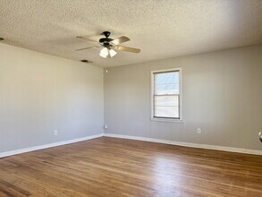 4415 40th St in Lubbock, TX - Building Photo - Building Photo