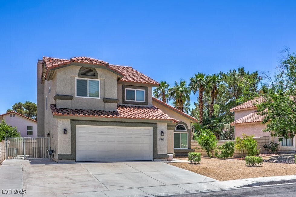 8312 Huxley St in Las Vegas, NV - Building Photo