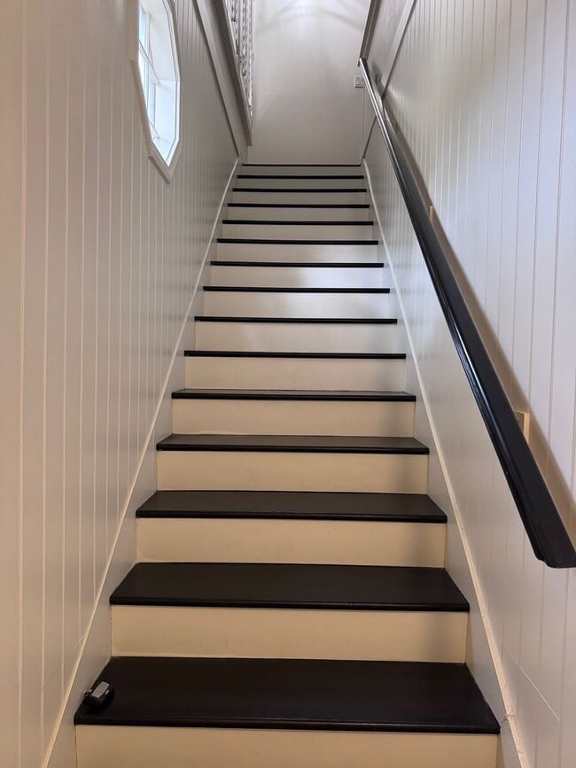 5321 Colodny Dr in Agoura Hills, CA - Building Photo - Building Photo