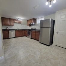 32 Haida Dr in Aurora, ON - Building Photo - Building Photo