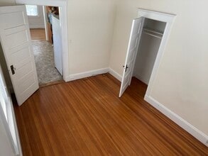 229 River St, Unit 1 in Newton, MA - Building Photo - Building Photo
