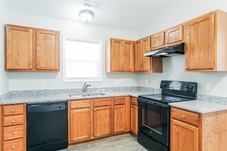 305 Pine St in DeLand, FL - Building Photo - Building Photo