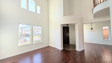 5381 Brookfield Cir in Rocklin, CA - Building Photo - Building Photo