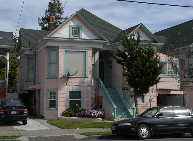 2019 Lincoln Ave in Alameda, CA - Foto de edificio - Building Photo