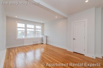 18 Forest St in Cambridge, MA - Building Photo - Building Photo