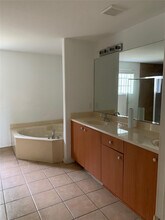 1425 NW 36th Way in Lauderdale Lakes, FL - Building Photo - Building Photo