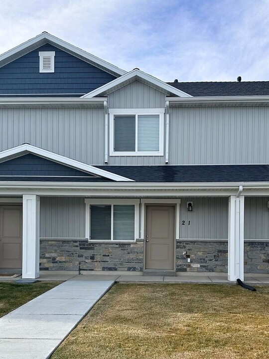 2460 W 450 N in Tremonton, UT - Building Photo