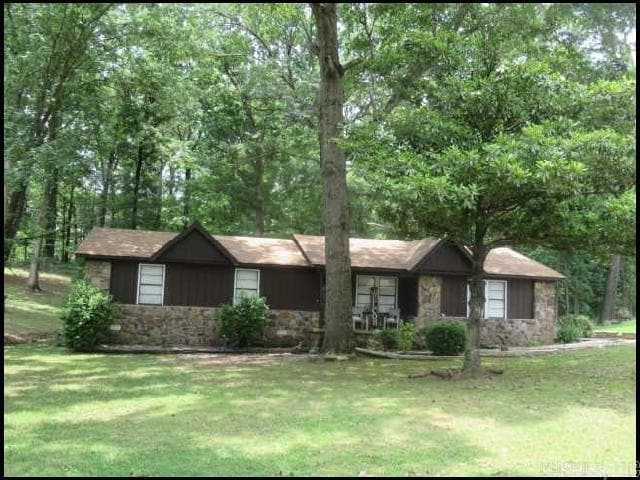 property at 2818 Stephanie Dr