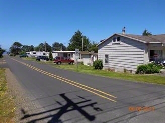 6905 Gleneden Beach Loop in Gleneden Beach, OR - Building Photo