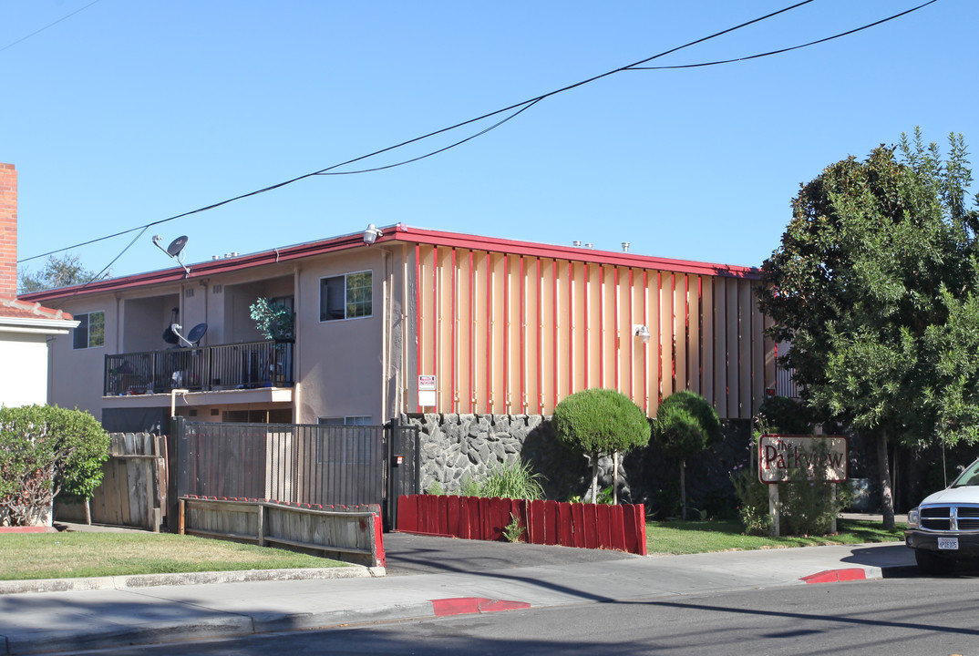 Parkview Apartments in Tracy, CA - Foto de edificio