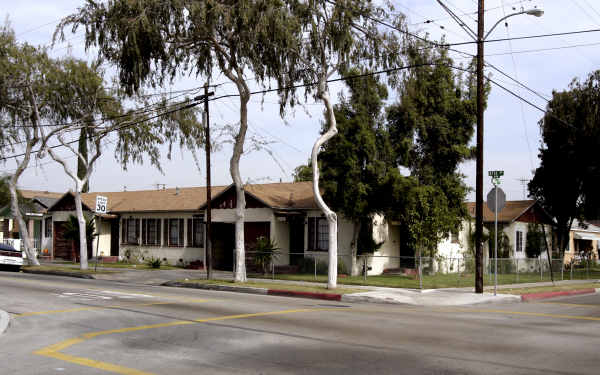 4205 Bell Ave in Bell, CA - Building Photo - Building Photo