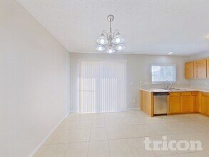 7125 Beekman Lake Dr in Jacksonville, FL - Building Photo - Building Photo