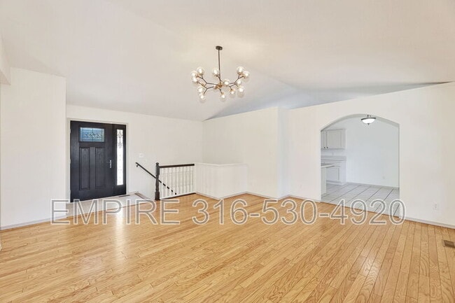 1260 S Ridgehurst Cir in Wichita, KS - Building Photo - Building Photo