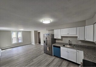 24 W Houston Ave in Montgomery, PA - Building Photo - Building Photo