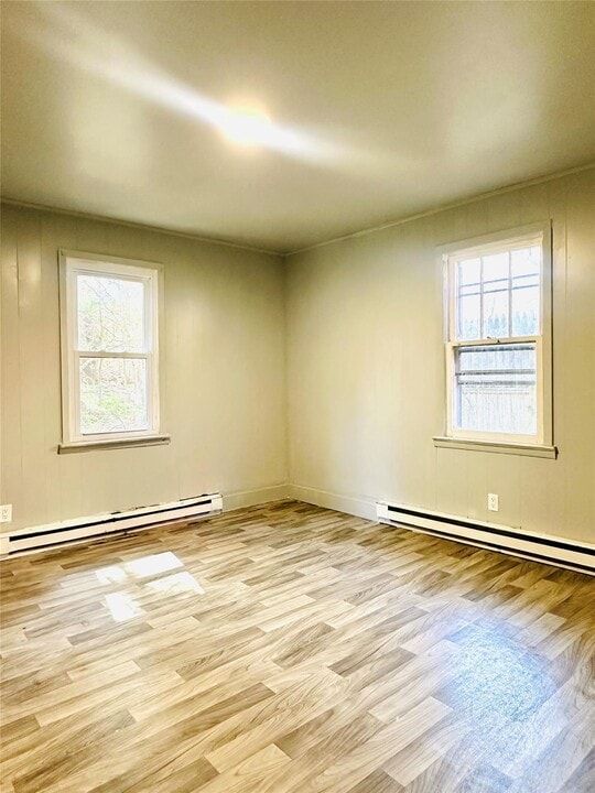 31 Pine St in Monticello, NY - Building Photo