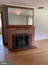 21 E Loudoun St in Round Hill, VA - Building Photo - Building Photo